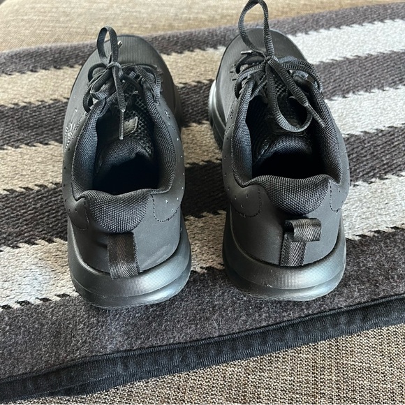 Under Armour shoes size 11 WIDE - Picture 4 of 6